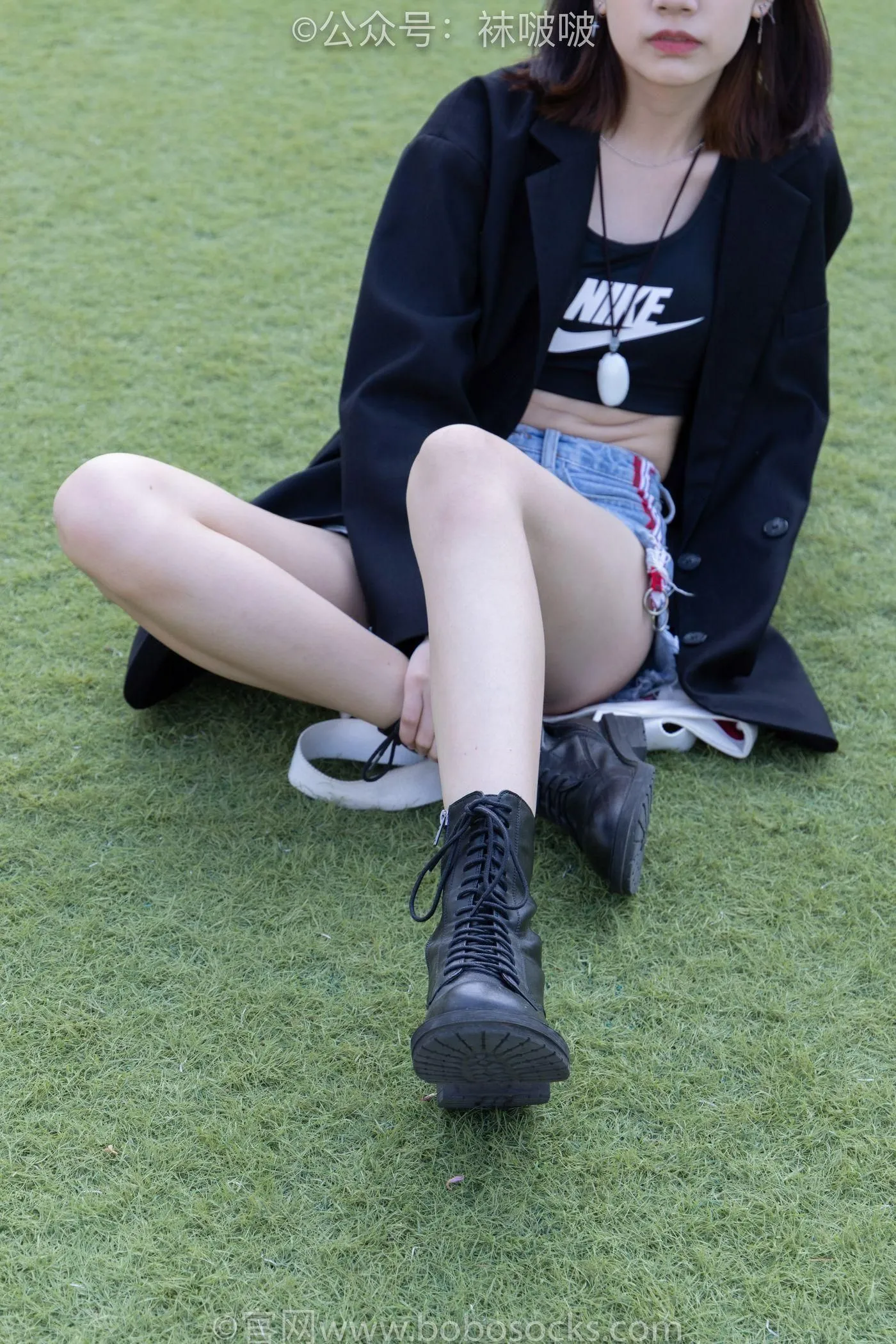 [BoBoSocks袜啵啵]NO.010 小甜豆-马丁靴、白色短棉袜、裸足 [117P]插图4